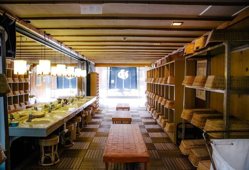 فندق Shirahamakan