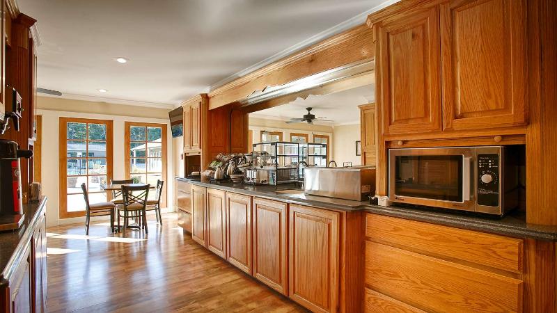 Surestay Hotel By Best Western Leesville