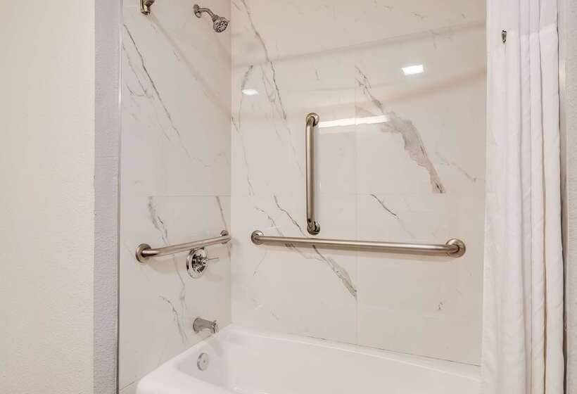 Отель Surestay Plus By Best Western Fort Worth Benbrook