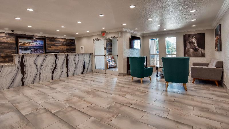 Отель Surestay Plus By Best Western Fort Worth Benbrook