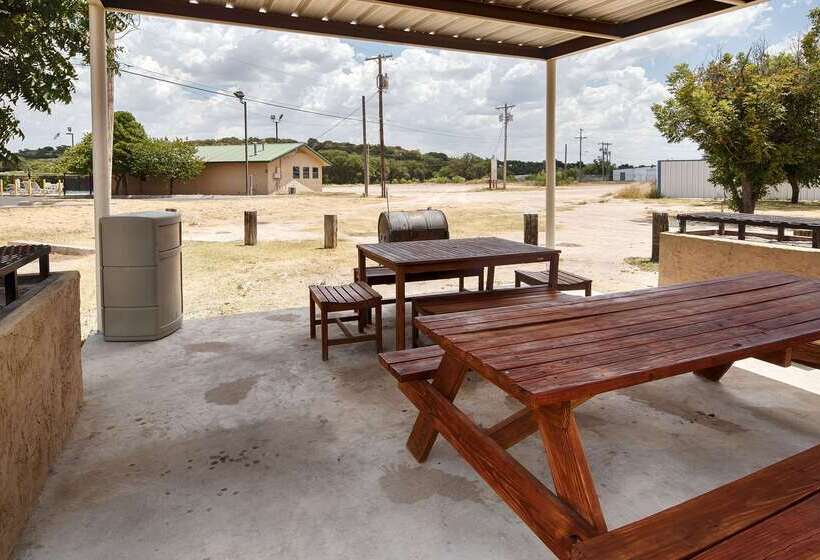 Отель Americas Best Value Inn & Suites Sonora