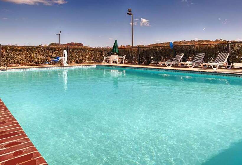 Отель Americas Best Value Inn & Suites Sonora