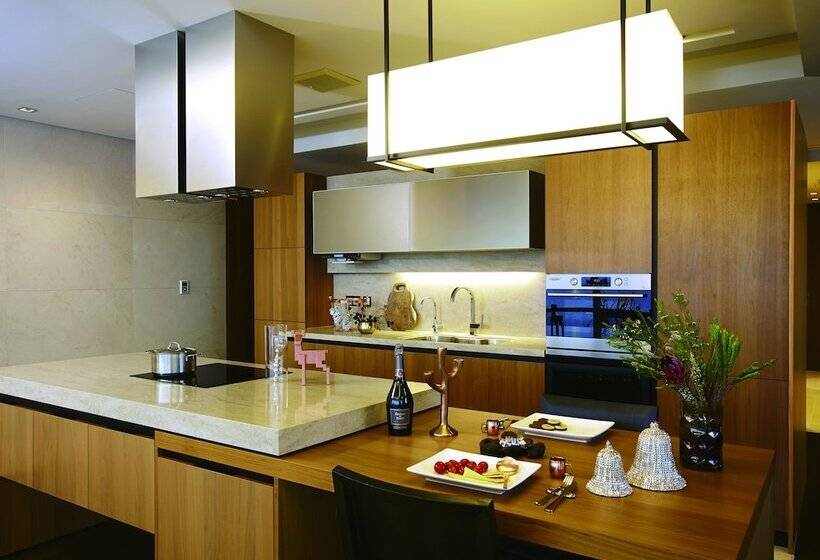 ホテル The Classic 500 Pentaz Executive Residence