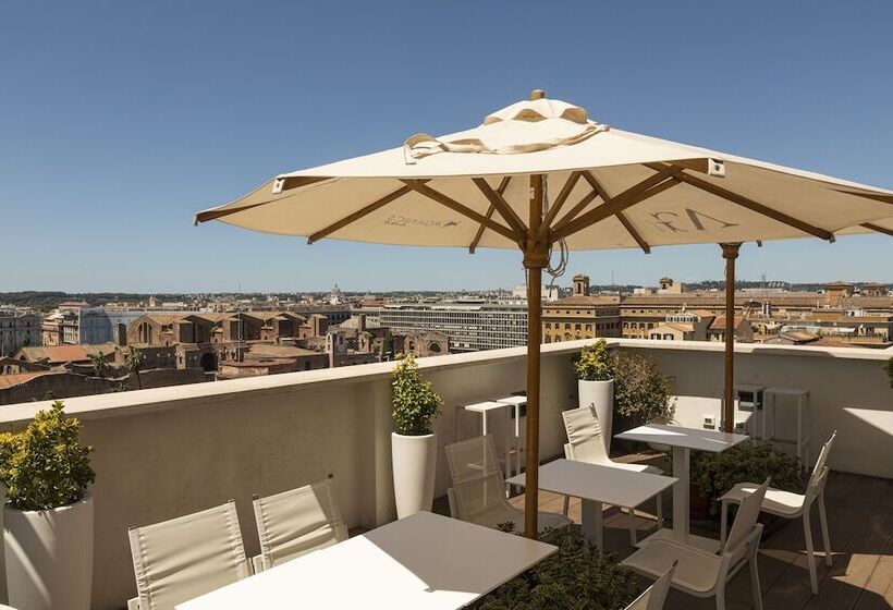 Отель The Independent