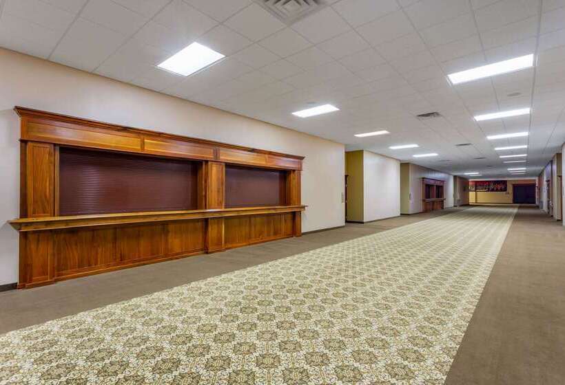 Montcler Hotel & Conference Center, Trademark By Wyndham