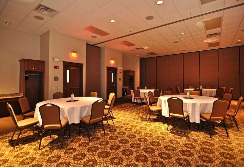 Montcler Hotel & Conference Center, Trademark By Wyndham