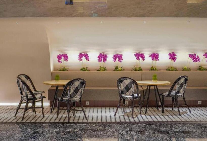 The Premiere Hotel Pekanbaru