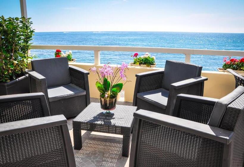 Отель Torremare