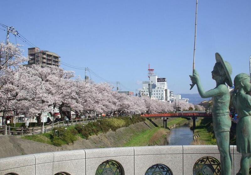 فندق Tottori City