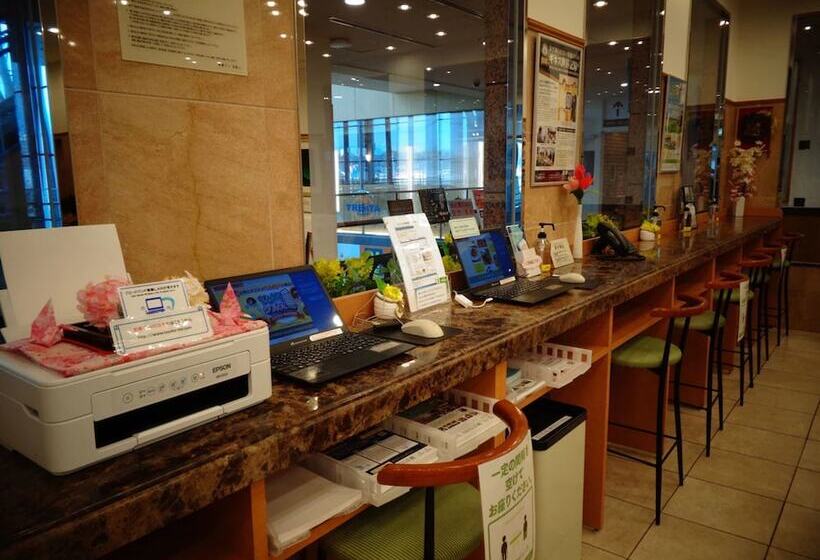 호텔 Toyoko Inn Akita-eki Higashi-guchi