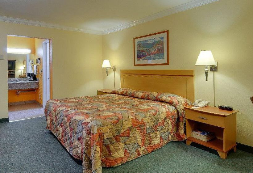 בית מלון כפרי Surestay  By Best Western San Jose Airport