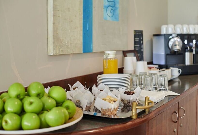 فندق Waves  Byron Bay