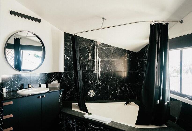 فندق Waves  Byron Bay