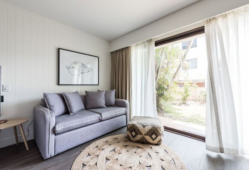 فندق Waves  Byron Bay