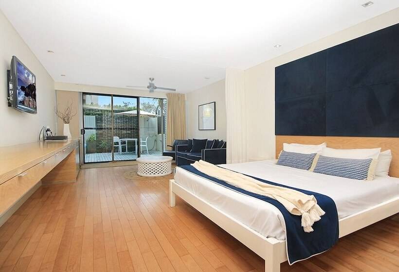 فندق Waves  Byron Bay