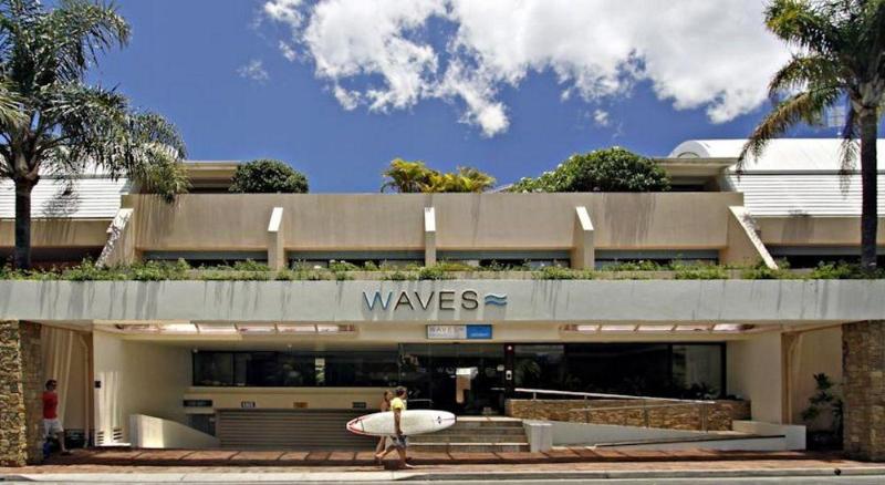 هتل Waves  Byron Bay