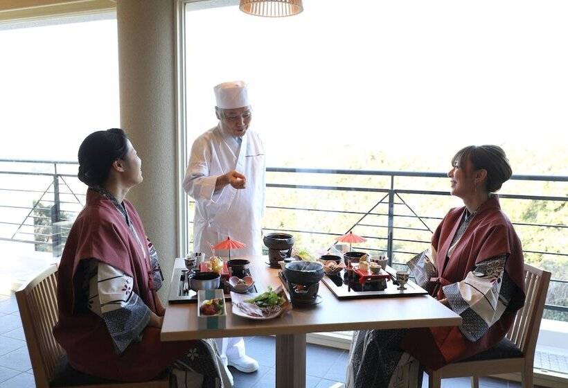 Infinito Hotel & Spa Nanki Shirahama