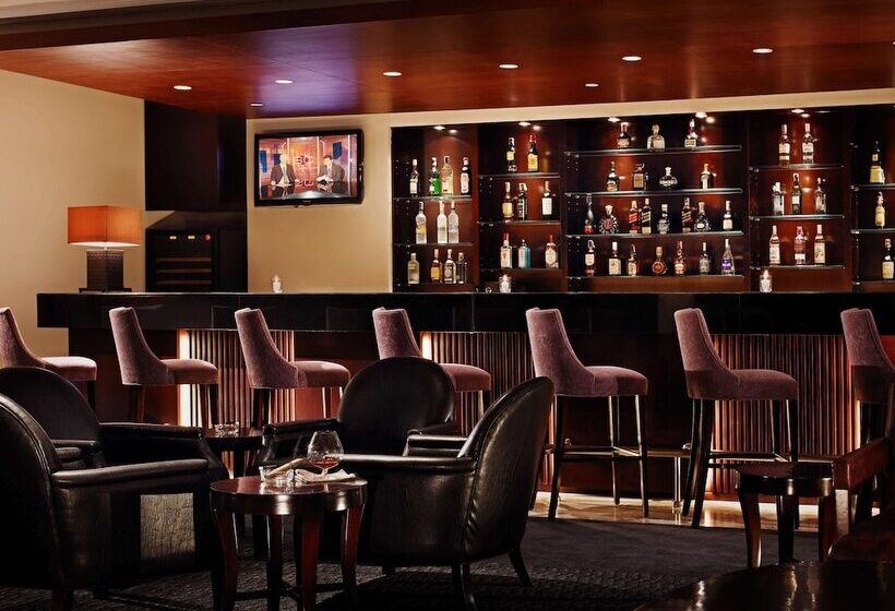 Joy Nostalg Hotel & Suites Manila Managed By Accorhotels