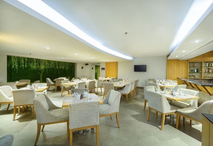 Quest Hotel Kuta By Aston