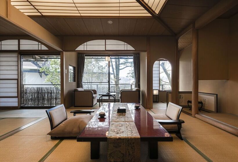 かっぱの宿旅館三治郎