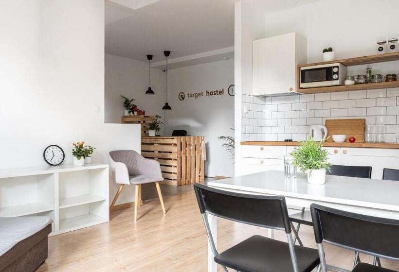 Target Hostel