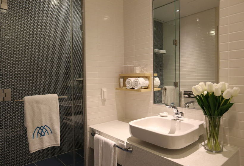 ホテル The Suites  Naksan