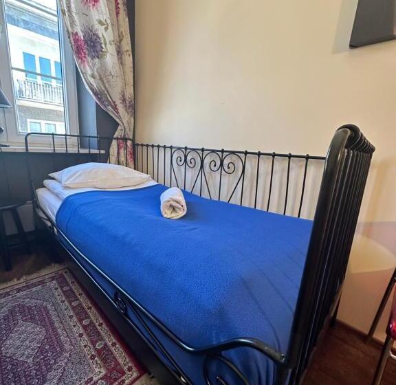 تختخواب و صبحانه Chmielna Guest House