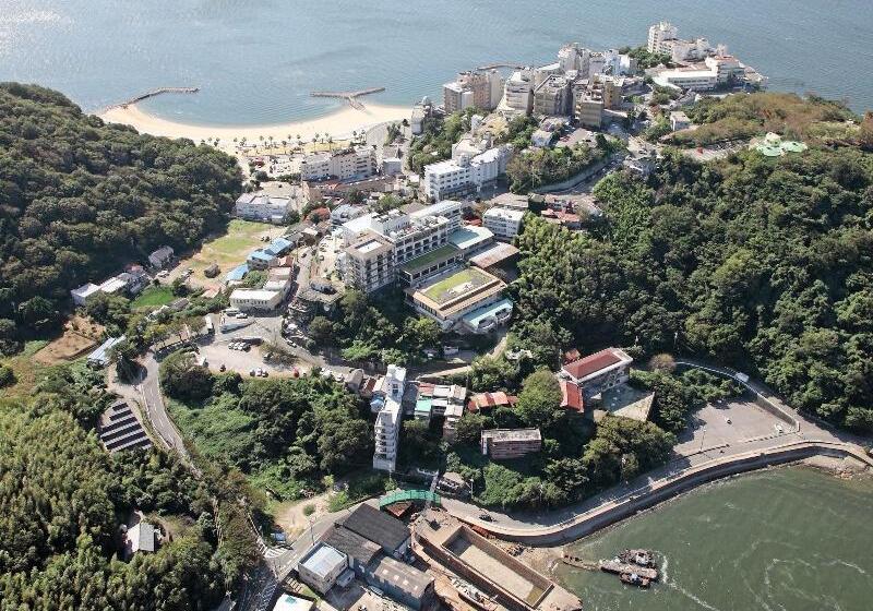 مبيت وإفطار Wano Resort Hazu