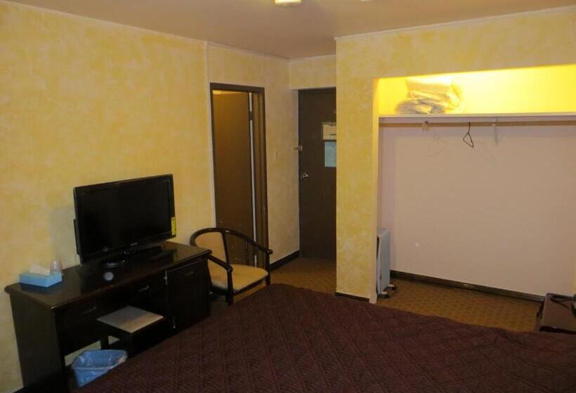 Chinatown Hotel Chicago