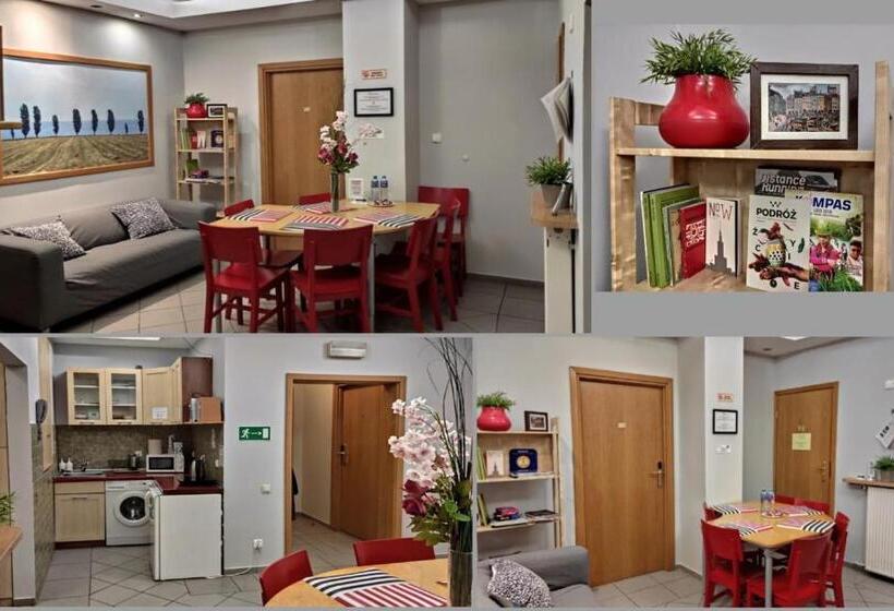 Hostel Helvetia   Privates In City Center And Old Town