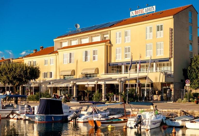 Отель Adria