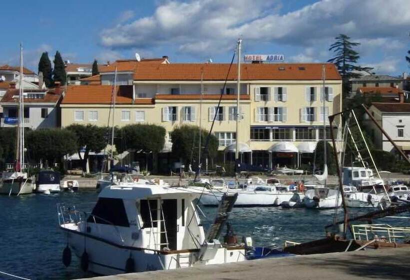 Отель Adria