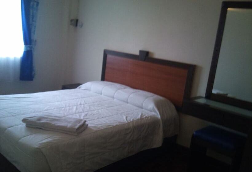 هتل Bayu Beach Resort