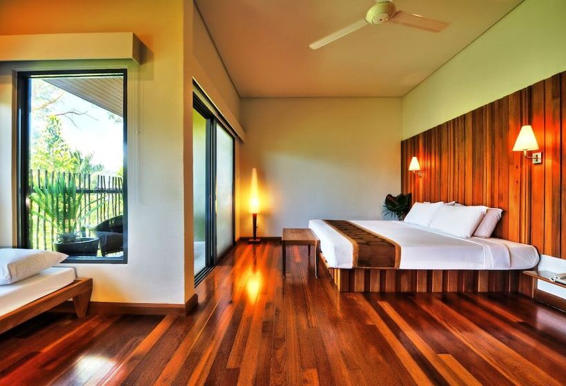 בית מלון כפרי Belum Rainforest Resort