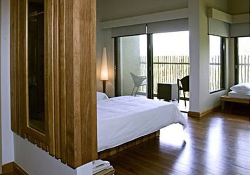 בית מלון כפרי Belum Rainforest Resort