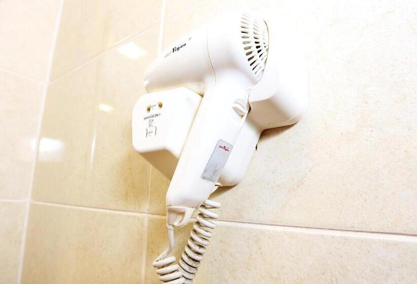 فندق Borneo Royale