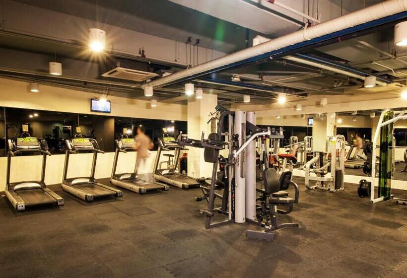 فندق Borneo Royale