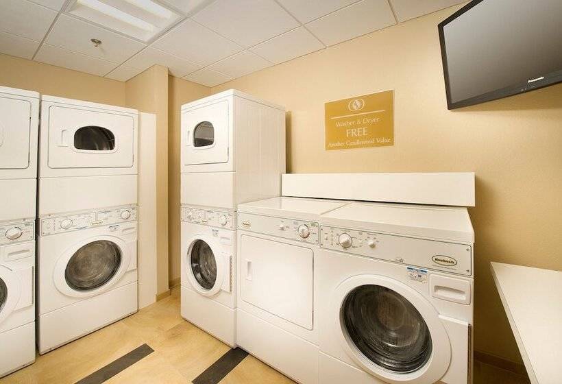 هتل Candlewood Suites Alexandria   Fort Belvoir By Ihg