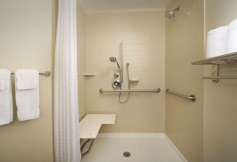 Отель Candlewood Suites Alexandria   Fort Belvoir By Ihg