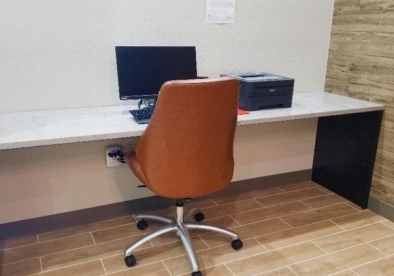 هتل Candlewood Suites Apex Raleigh Area, An Ihg