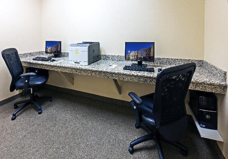 ホテル Candlewood Suites Baytown, An Ihg