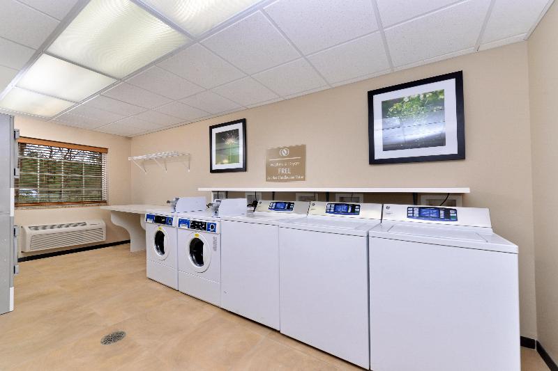 Отель Candlewood Suites   Bluffton Hilton Head, An Ihg