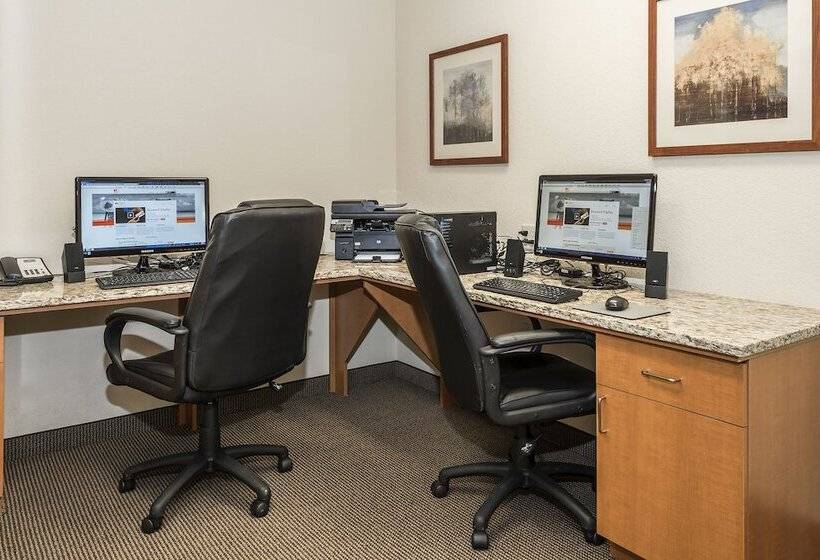 فندق Candlewood Suites Burlington, An Ihg