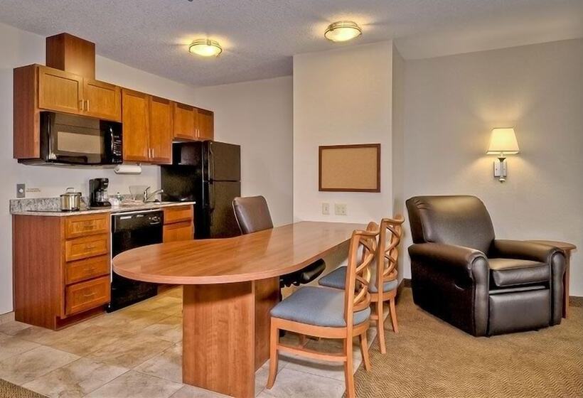فندق Candlewood Suites Burlington, An Ihg
