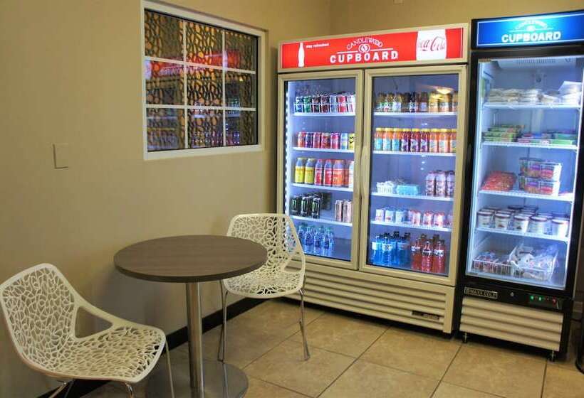 בית מלון כפרי Candlewood Suites Clarksville By Ihg