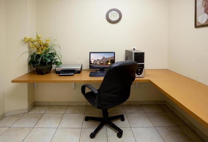 فندق Candlewood Suites Corpus Christi Spid, An Ihg