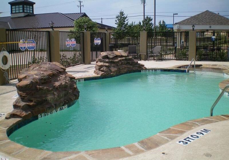 בית מלון כפרי Candlewood Suites Decatur Medical Center, An Ihg