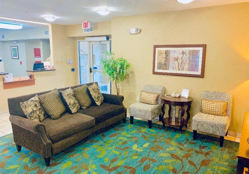 هتل Candlewood Suites Hot Springs, An Ihg