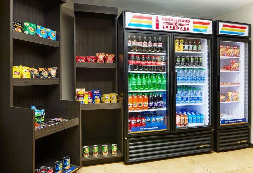 Отель Candlewood Suites Charleston Northwoods, An Ihg