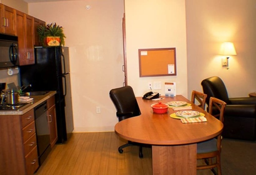 فندق Candlewood Suites Jacksonville, An Ihg